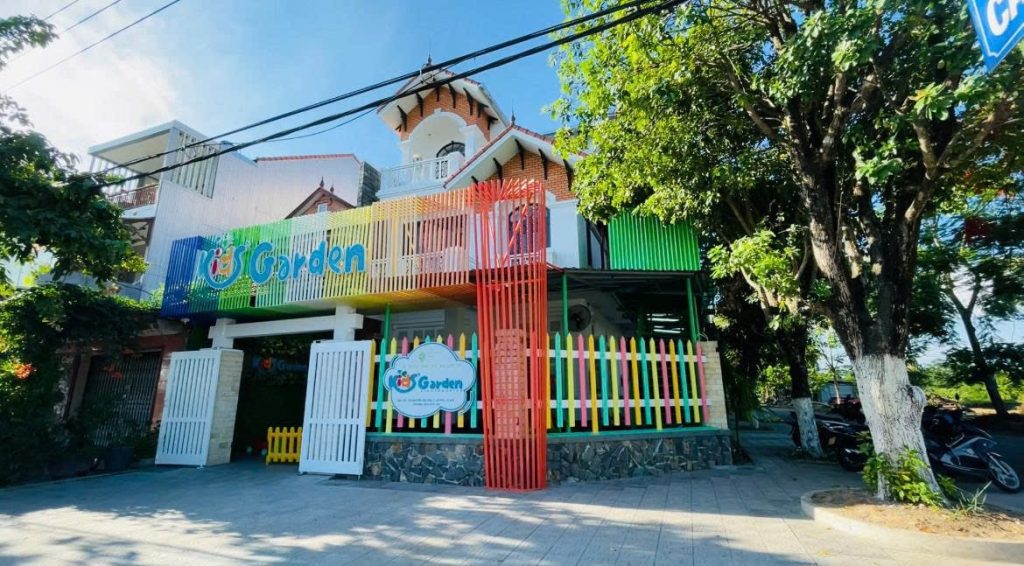 Hệ Thống Giáo Dục Gia Linh FNG Khởi Đầu Vững Chắc Cho Con