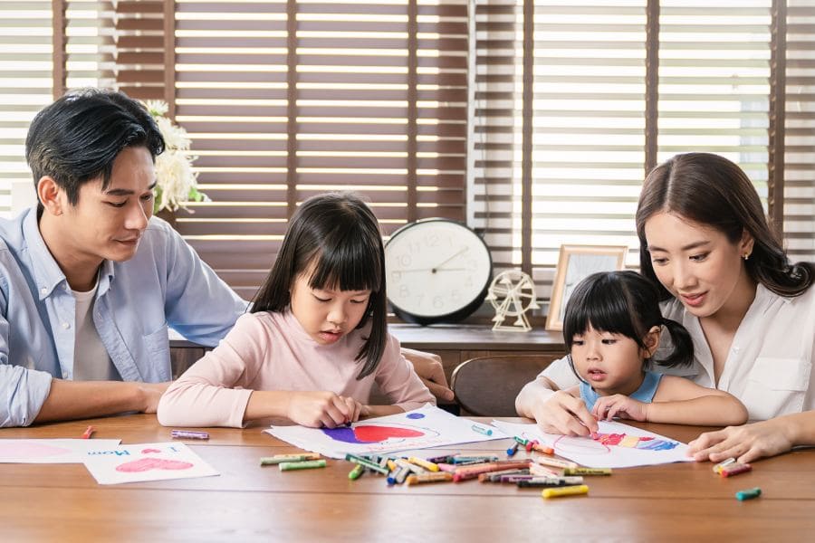 Lời Nói Nuôi Dưỡng Tâm Hồn – Khi Cha Mẹ Dạy Con Bằng Yêu Thương