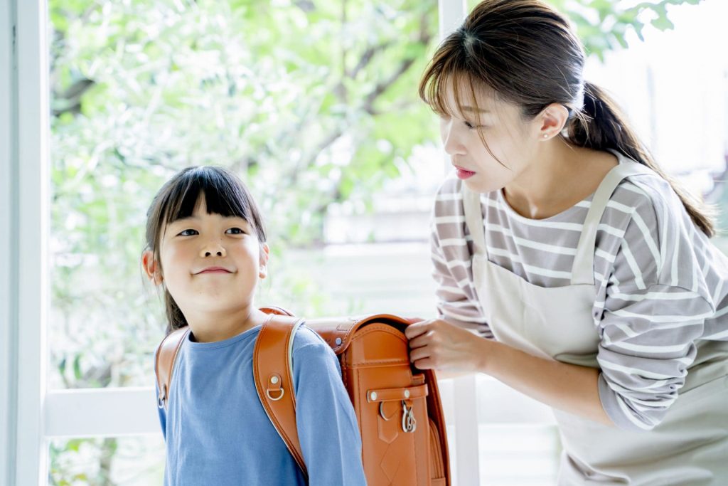 Lời Nói Nuôi Dưỡng Tâm Hồn – Khi Cha Mẹ Dạy Con Bằng Yêu Thương