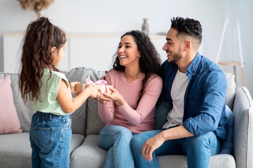 Dạy Con Phép Lịch Sự - Gieo Hạt Mầm Nhân Cách Tử Tế Cho Con