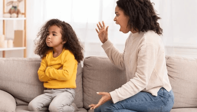 Khi Con Làm Sai – Cha Mẹ Làm Gì Với Cơn Giận Của Mình?